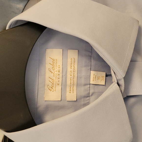 Already SOLD: 3 Shirt Wardrobe 👔 - Picture 3 of 11